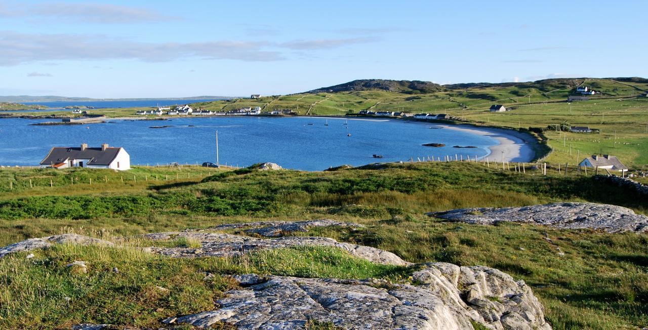 Dolphin Hotel Inishbofin Exterior foto