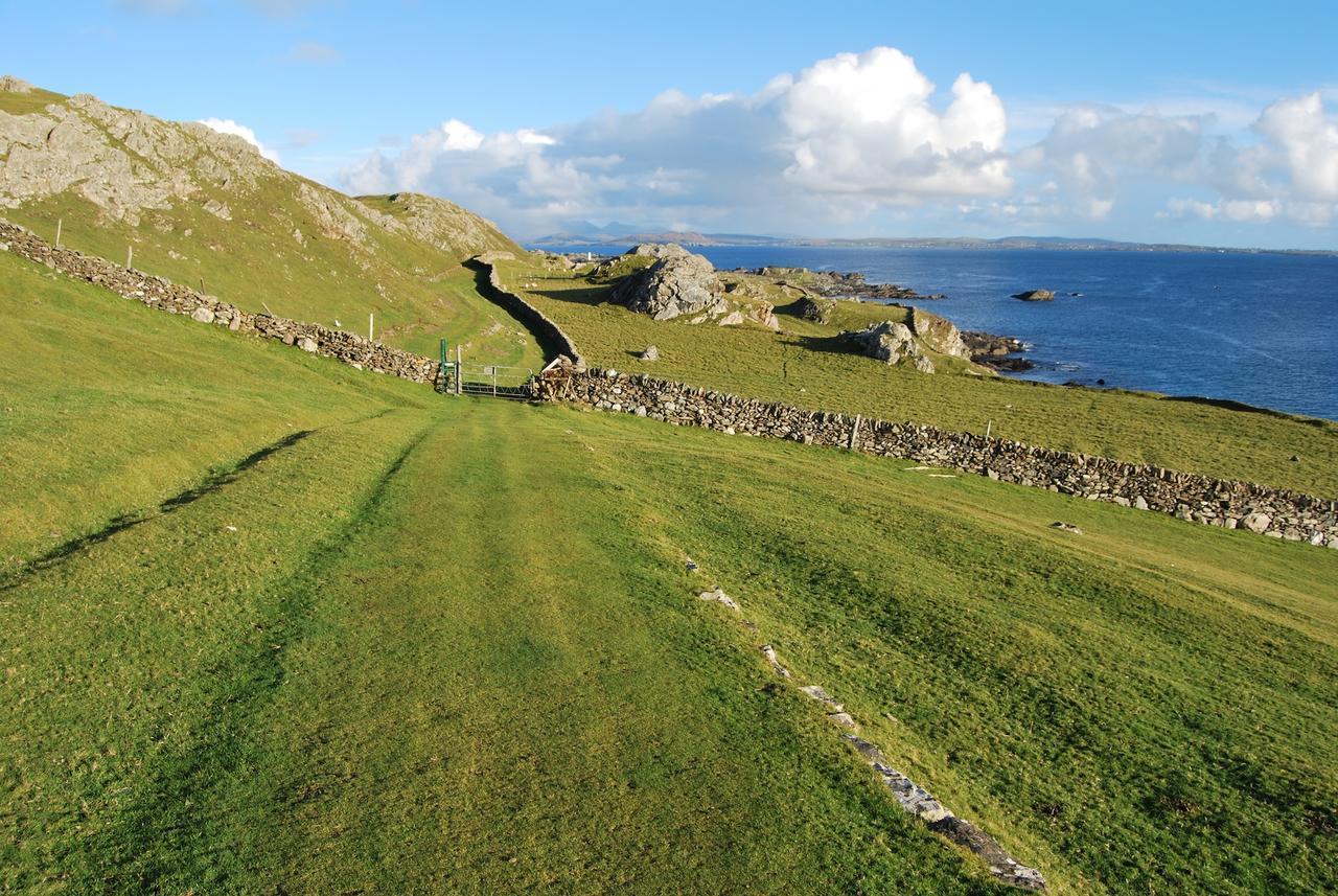 Dolphin Hotel Inishbofin Exterior foto